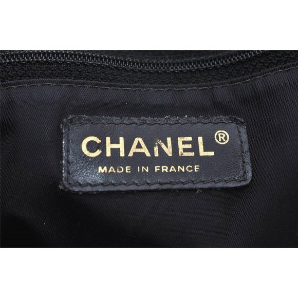 Avail in Large, Red🔥Auth. Chanel Travel Line | Beautiful Condition! - Picture 9 of 15